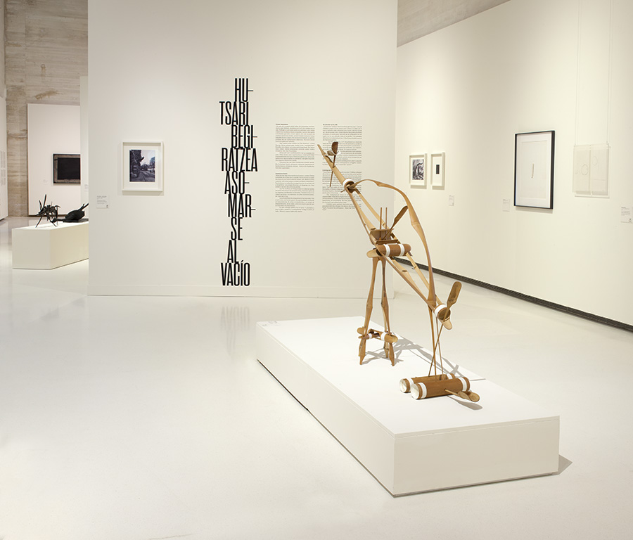 Chillida y las Artes